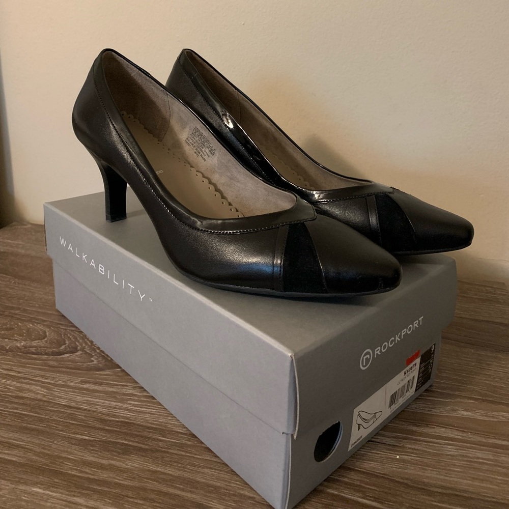 Rockport Pumps Size 9 Wide